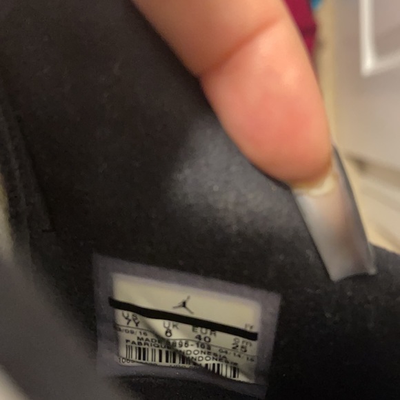 Mint condition never worn - Picture 2 of 4